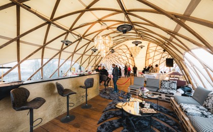 Der STROHBOID Pavillon als optimale ganzjährige Terrassenüberdachung