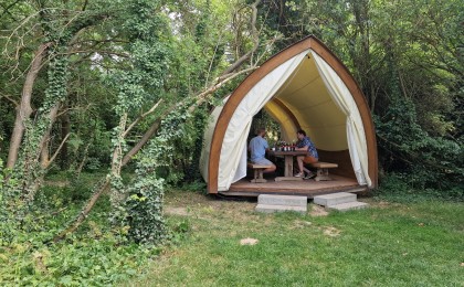 STROHBOID_Lounge-Pavillon-Mathis-Wiesenmuehle-Outdoorwohnzimmer