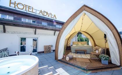STROHBOID-Lounge-Hotel Adula_1001 Steilas Suite