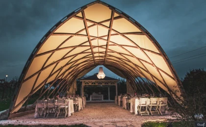 Hochzeit im Freien organisieren: Diese 13 Tipps sollten Sie beachten! Hochzeit im Freien organisieren: Diese 13 Tipps sollten Sie beachten!