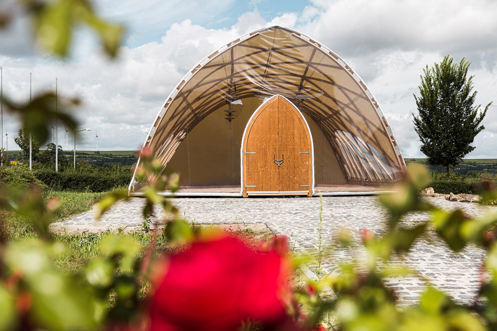 Strohboid Pavillon wetterfest