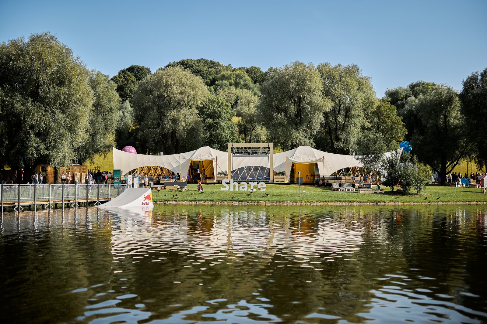 STROHBOID_Wellbeing Festival München_Pavillon