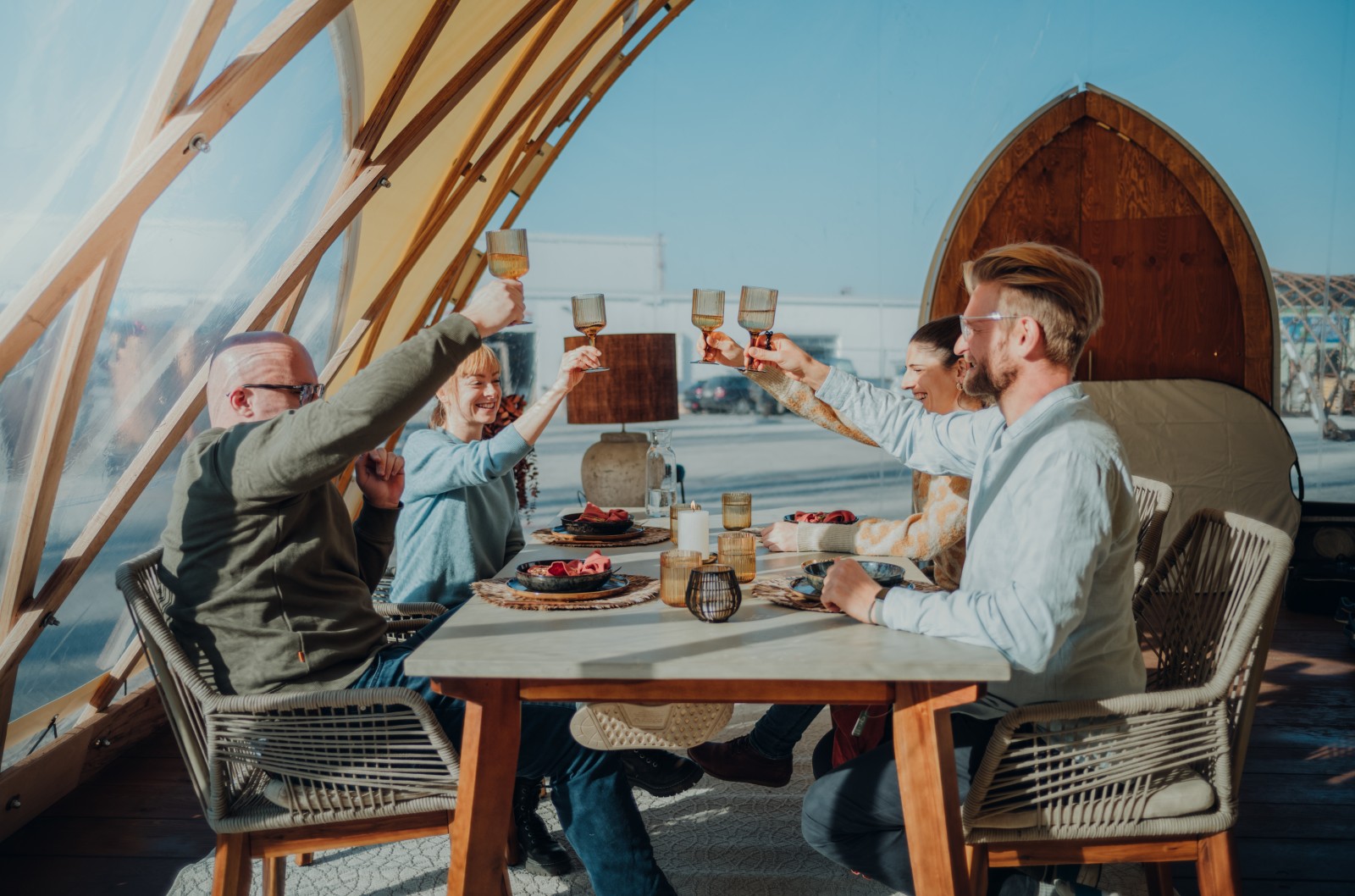 Wetterunabhängig sein - Vorteil für einen Pavillon im Garten Wetterunabhängig sein - Vorteil für einen Pavillon im Garten