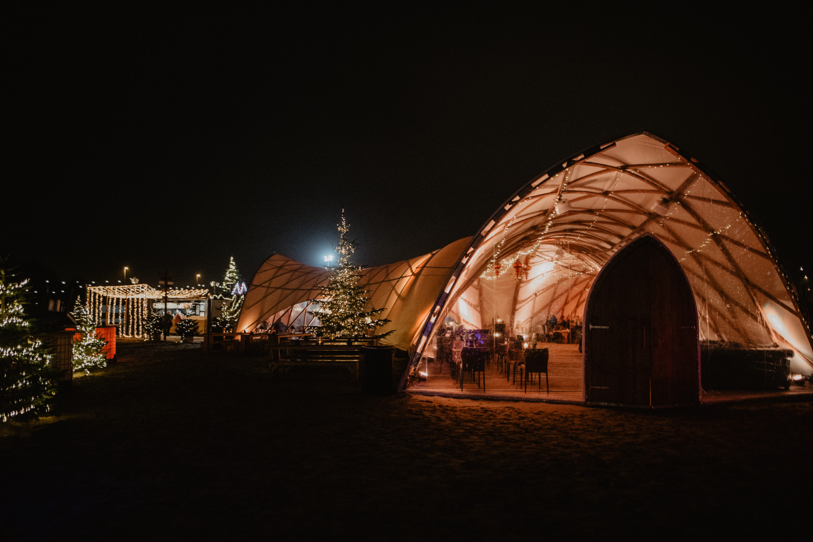 Überdachung Ihrer Terrasse als Umsatzstabilität für Restaurants Überdachung Ihrer Terrasse als Umsatzstabilität für Restaurants