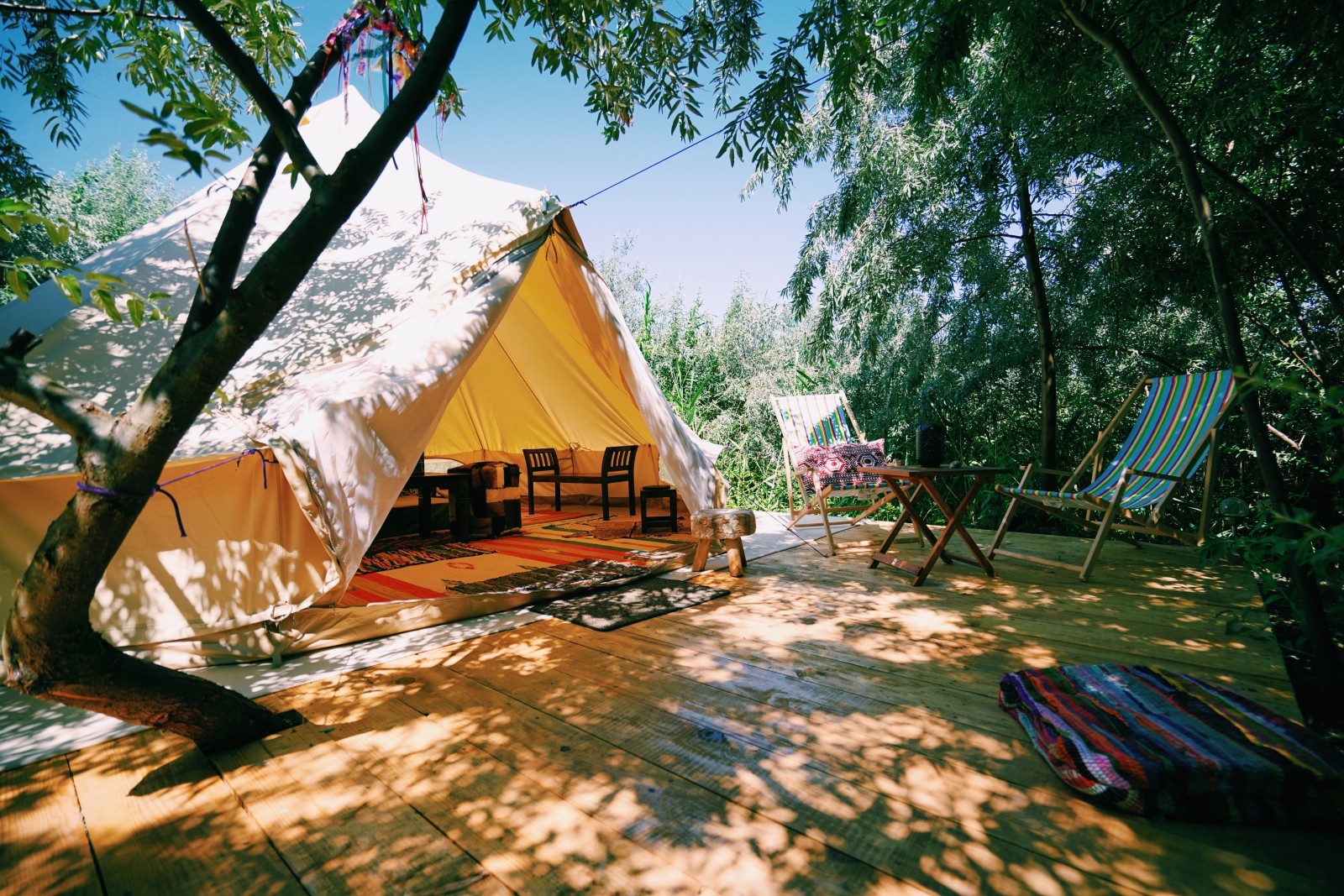 Luxus Camping im Wald Luxus Camping im Wald