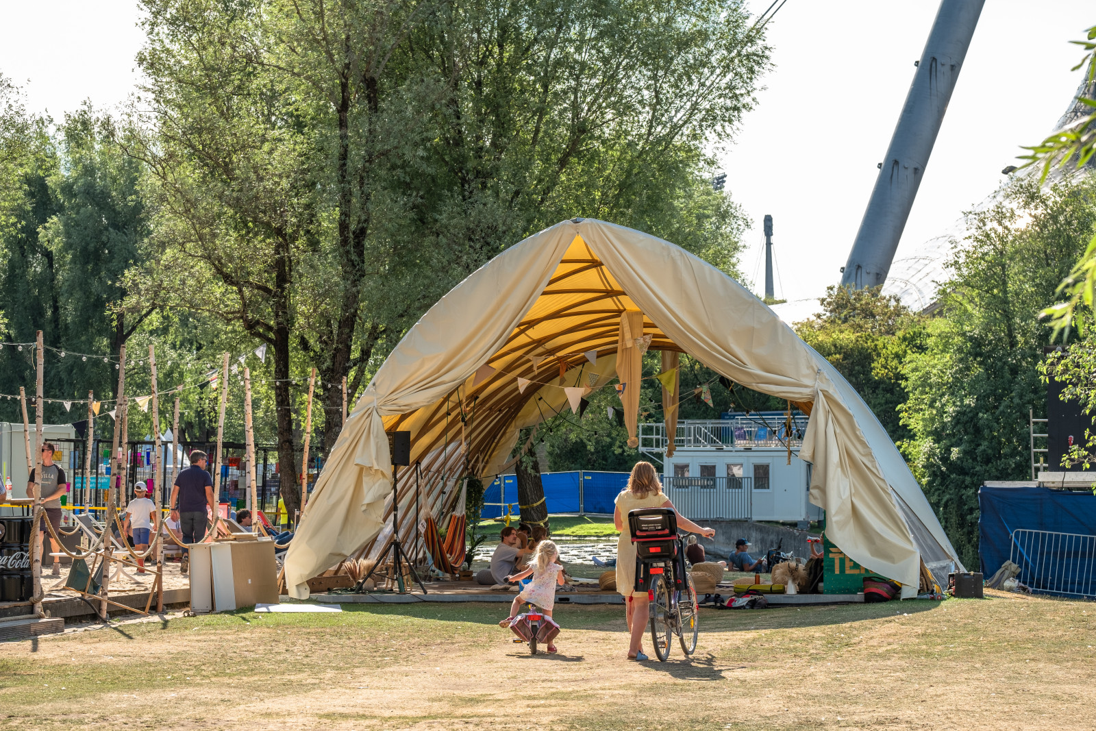 Veranstaltungszelt: Kaufen oder mieten? Veranstaltungszelt: Kaufen oder mieten?