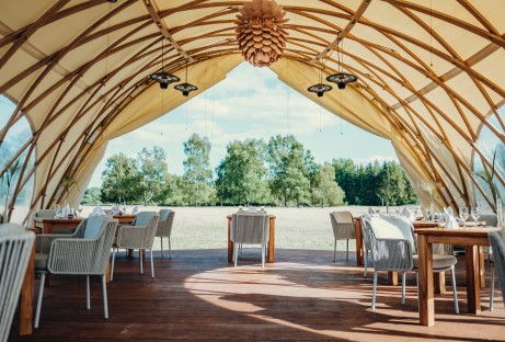 strohboid-pavillon-hotelcamp-reinsehlen