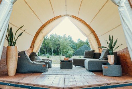 strohboid-lounge-hotelcamp-reinsehlen-showroom strohboid-lounge-hotelcamp-reinsehlen-showroom