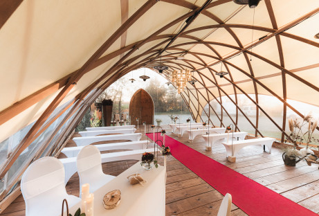 strohboid-doerrwalder-muehle-pavillon-showroom-hochzeit strohboid-doerrwalder-muehle-pavillon-showroom-hochzeit