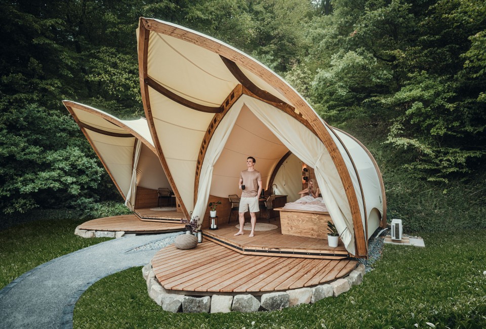Glamping tents for sale by STROHBOID - Luxury Tent to buy