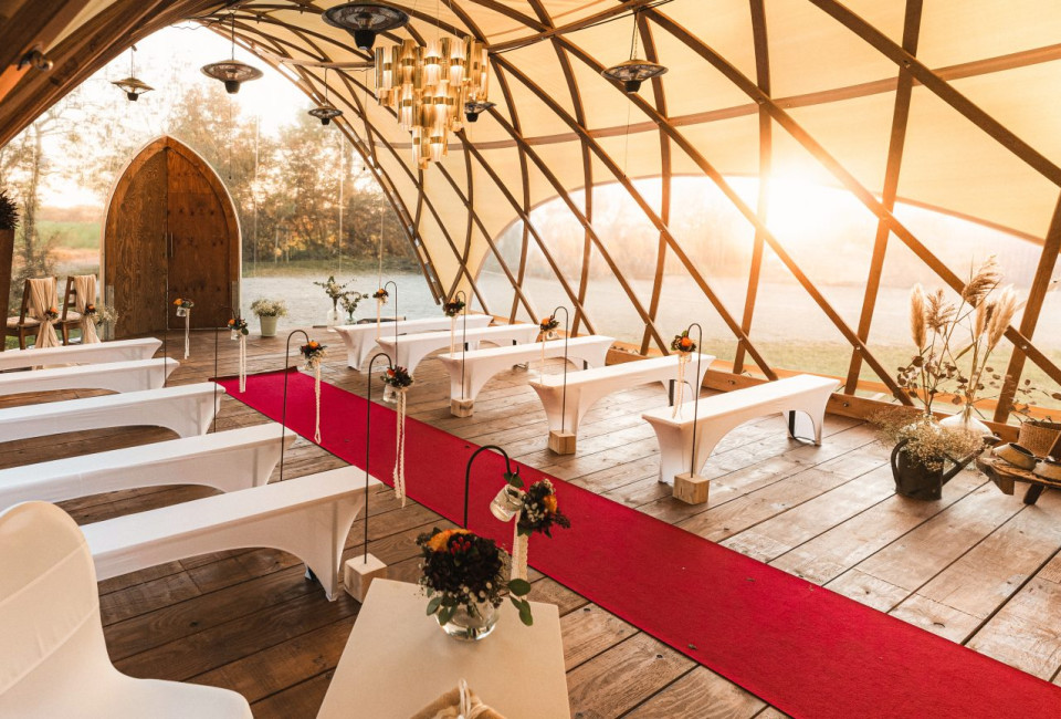 Hochzeitszelt mieten – Festzelt für Ihre Trauung Hochzeitszelt mieten – Festzelt für Ihre Trauung