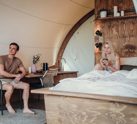 Luxurious glamping with the flair of a hotel room