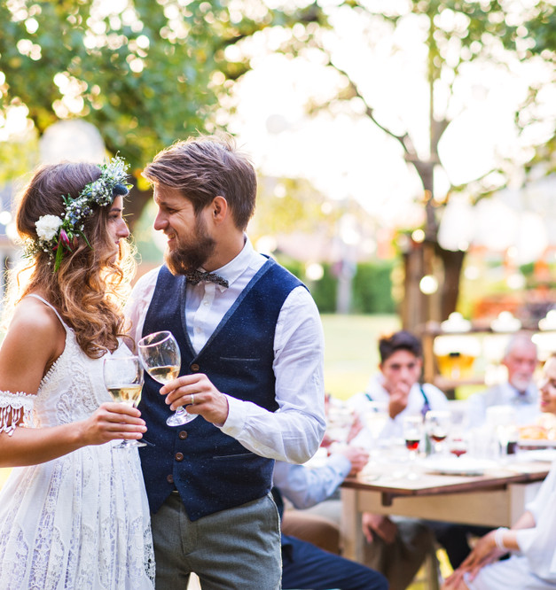 hochzeitszelt-mieten-brautpaar-feier hochzeitszelt-mieten-brautpaar-feier