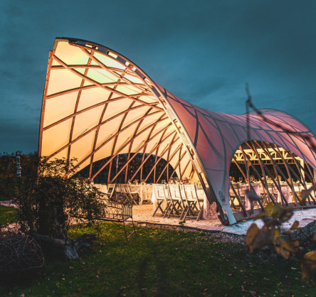 Hochwertiger und wetterfester Designer-Pavillon Hochwertiger und wetterfester Designer-Pavillon