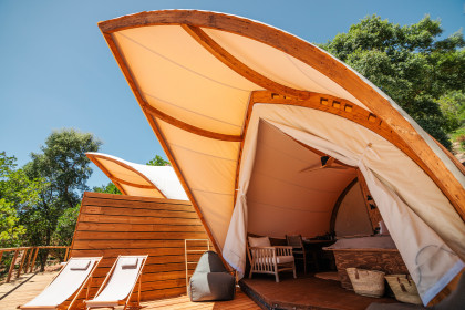 STROHBOID_Juicy Oasis_Glamping Sonnenstühle STROHBOID_Juicy Oasis_Glamping Sonnenstühle