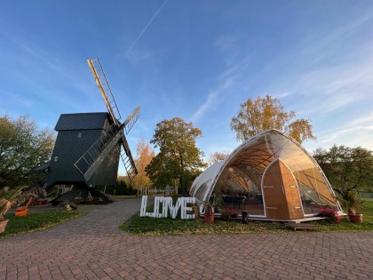 STROHBOID_Lichtproduktiv_Pavillon bei Mühle