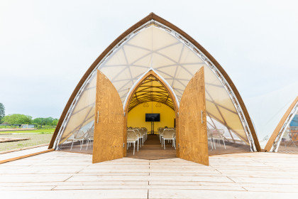STROHBOID-Pavillon-Holztüre-Landesgartenschau-Höxter STROHBOID-Pavillon-Holztüre-Landesgartenschau-Höxter