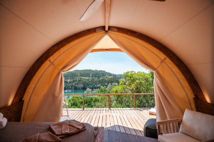 STROHBOID_Juicy Oasis_Glamping Ausblick STROHBOID_Juicy Oasis_Glamping Ausblick