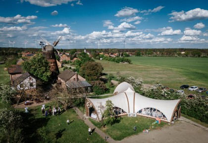 STROHBOID Pavillon 3-Connect