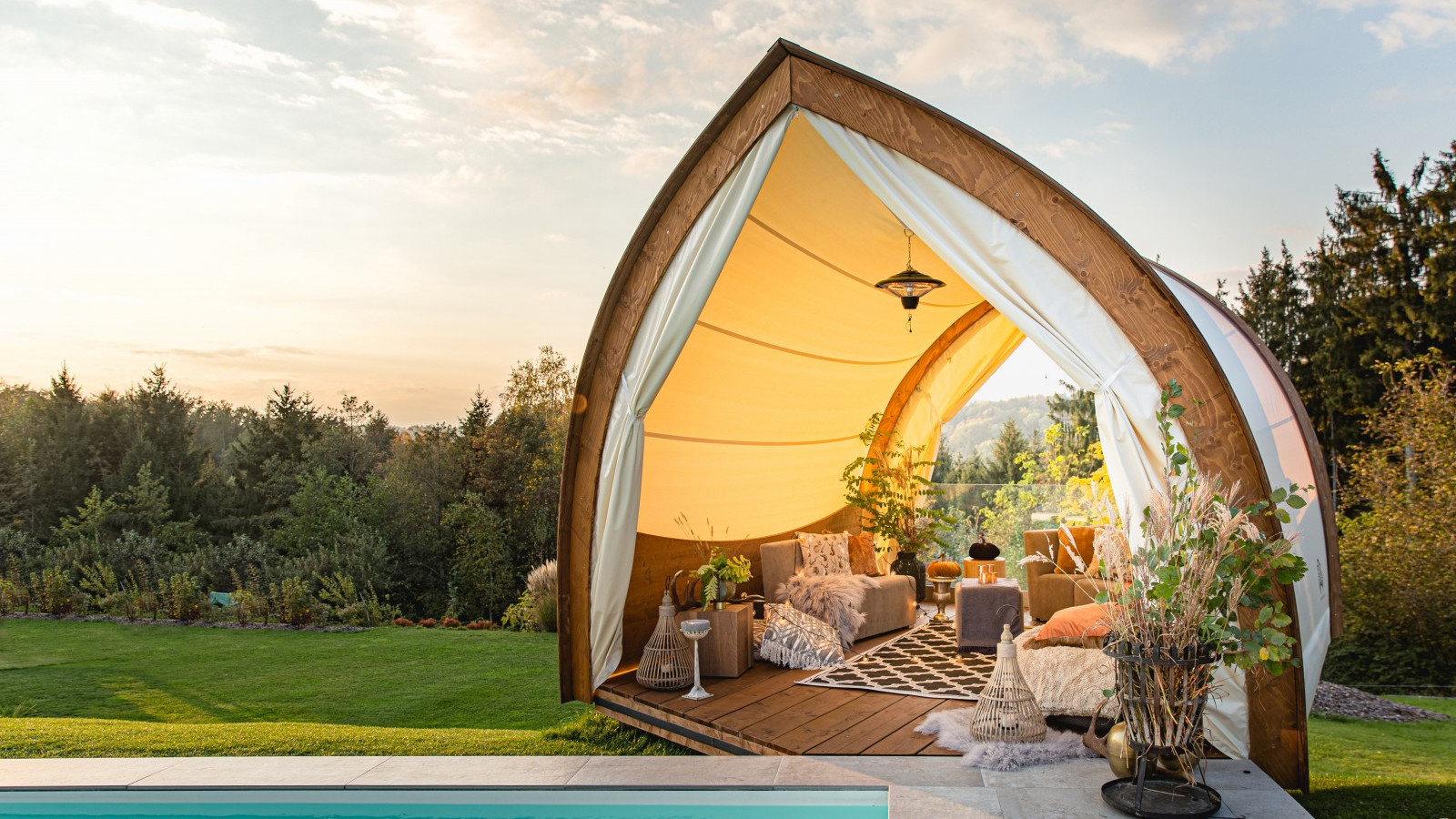 Strohboid Lounge - Products Strohboid Lounge - Products