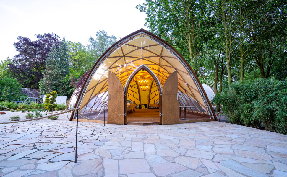 Strohboid-pavillon-zeitreise-restaurant Strohboid-pavillon-zeitreise-restaurant