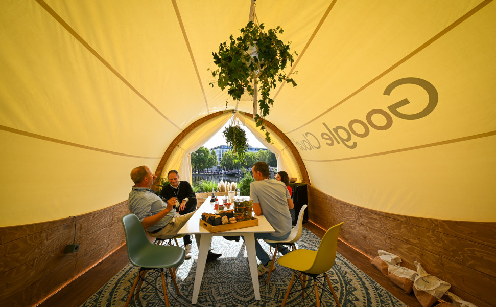 STROHBOID_Google Cloud_Lounge STROHBOID_Google Cloud_Lounge