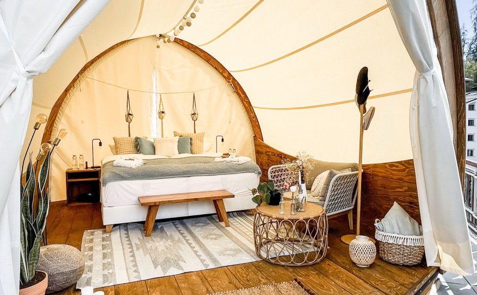 STROHBOID Glamping Hotel Adula 