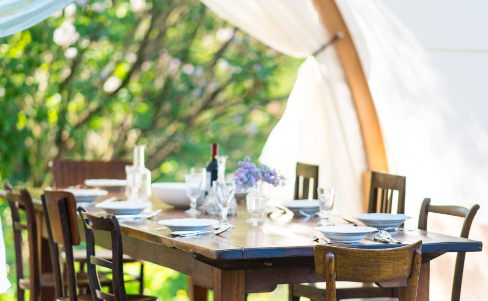 Private Pavillon Lounge für draußen von Strohboid Pavillon Lounge für draußen von Strohboid