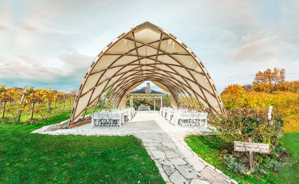 Nachhaltiger Pavillon für Ihre Hochzeit von Strohboid Nachhaltiger Pavillon für Ihre Hochzeit von Strohboid