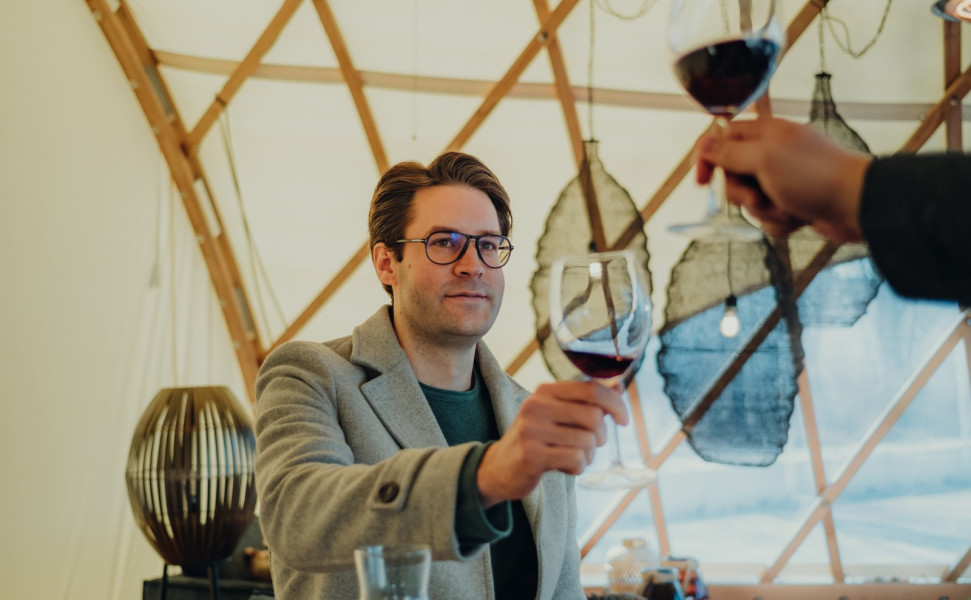 Individueller Pavillon für Ihre Weinverkostung von Strohboid Individueller Pavillon für Ihre Weinverkostung von Strohboid