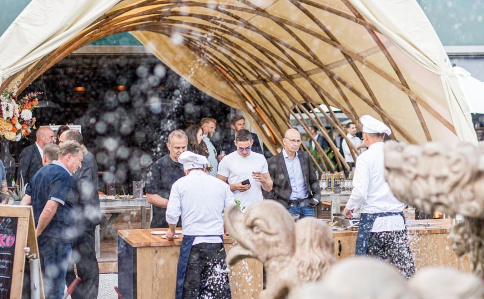 Einzigartiger und wetterfester Pavillon für Gastronomie Events Eventzelt Einzigartiger und wetterfester Pavillon für Gastronomie Events Eventzelt