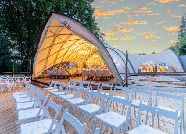 Strohboid-pavillon-zeitreise-restaurant-event-veranstaltung Strohboid-pavillon-zeitreise-restaurant-event-veranstaltung