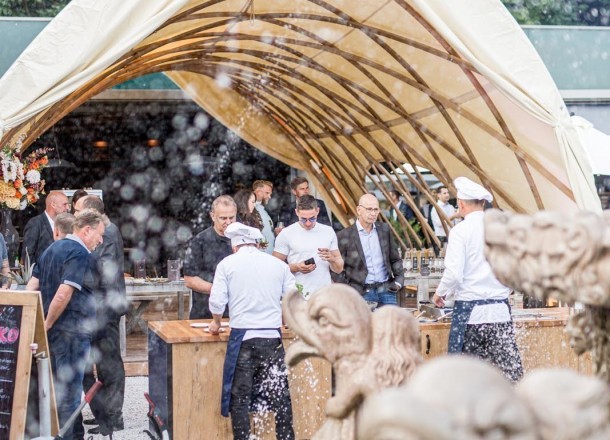 Nachhaltiger Eventzelt Pavillon mit besonderem Design für Gastronomie