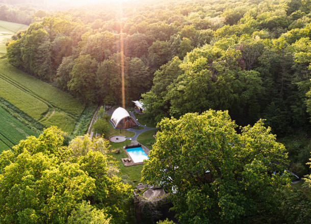 STROHBOID-Resort-Deutschland-Pavillon-Glamping-Yogalution-Rhoden-Hill STROHBOID-Resort-Deutschland-Pavillon-Glamping-Yogalution-Rhoden-Hill