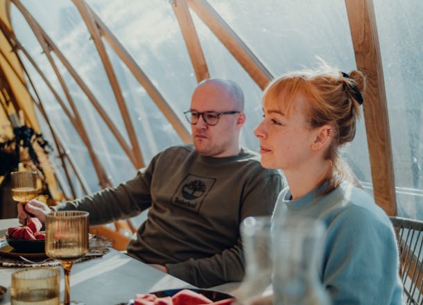 Wetterfester nachhaltiger Pavillon als Restaurant