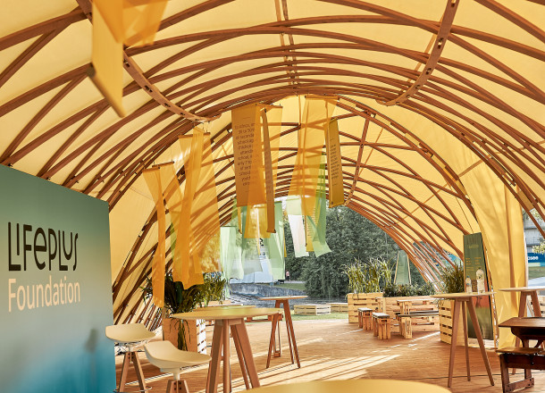 STROHBOID_Wellbeing Festival München_Pavillon für Weiterbildung STROHBOID_Wellbeing Festival München_Pavillon für Weiterbildung