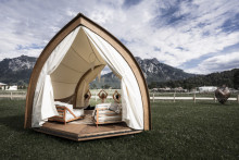 Glamping Lounge im Hotel Rübezahl SPA von Strohboid Glamping Lounge im Hotel Rübezahl SPA von Strohboid