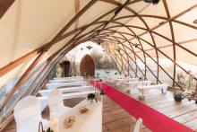strohboid-pavillon-luxus-hochzeitszelt-doerrwalder-muehle strohboid-pavillon-luxus-hochzeitszelt-doerrwalder-muehle