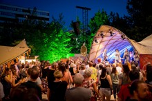 Festival and party pavilion from Strohboid