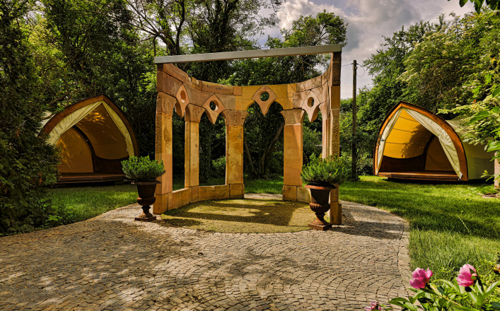 STROHBOID_Lounge-Pavillon-Mathis-Wiesenmuehle-Garten STROHBOID_Lounge-Pavillon-Mathis-Wiesenmuehle-Garten