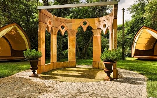 Mathis Wiesenmühle Lounge Pavillon als Gartenlounge für Gäste Mathis Wiesenmühle Pavillon als Gartenlounge für Gäste